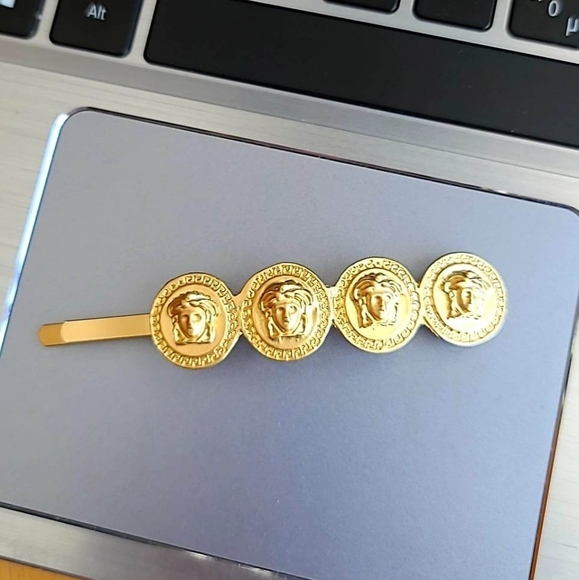 Medusa hairpin - Picture 3 of 3